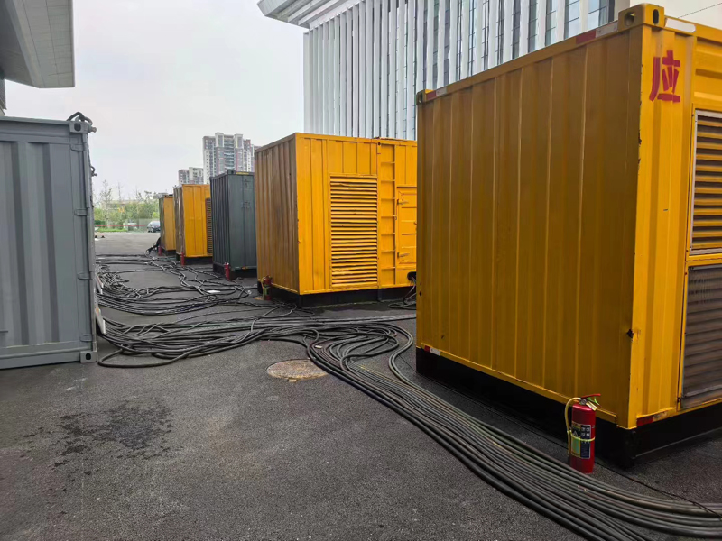 波莲镇不同季节柴油发电机组保养有哪些注意事项？